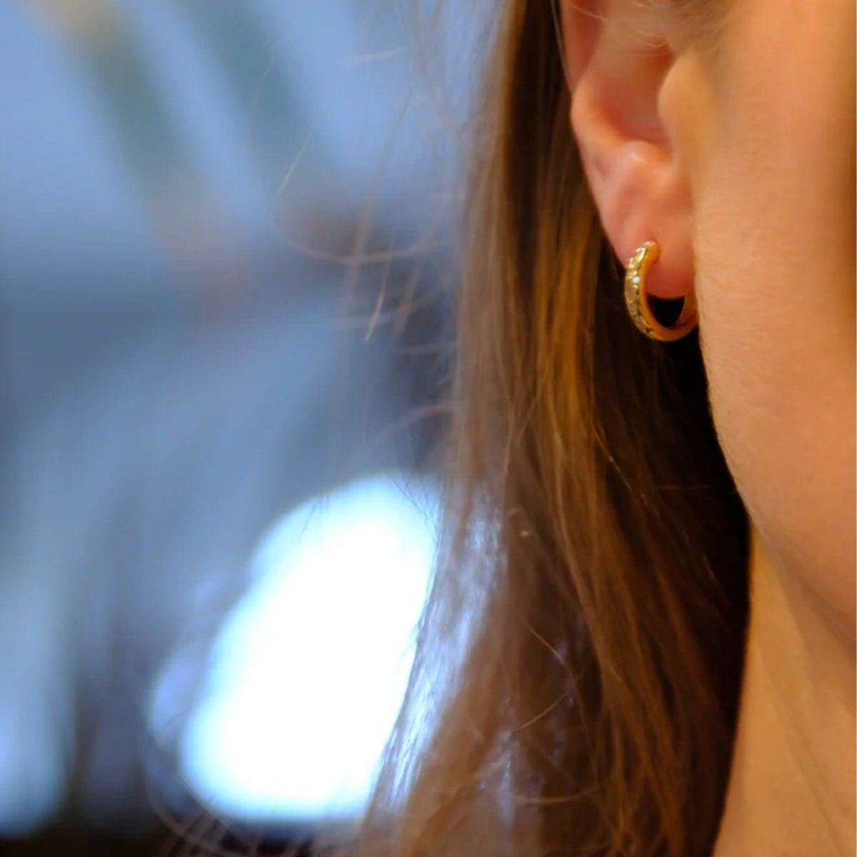 Solstice Huggie Gold