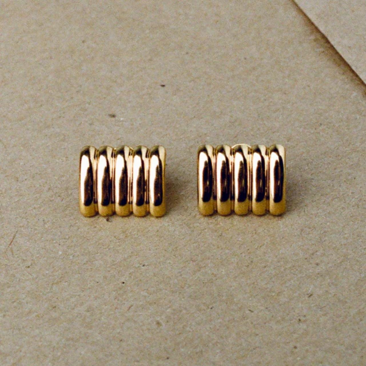 Clemmie Earring Gold