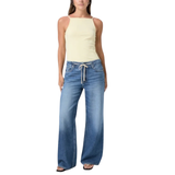 Zoey 31' w/ Tie Serenite