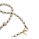 Contrast Pearl Necklace