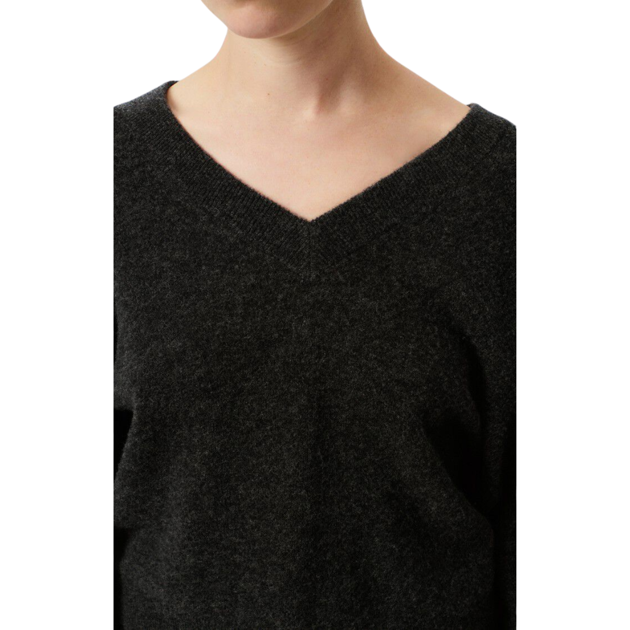 Raxon V Neck Black