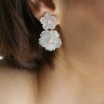 Tibby Earrings Mother-Of-Pearl