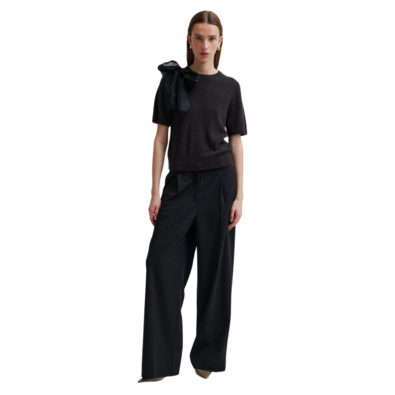 Leara Knit O Neck Black