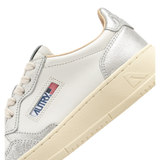 Medalist Low White Silver
