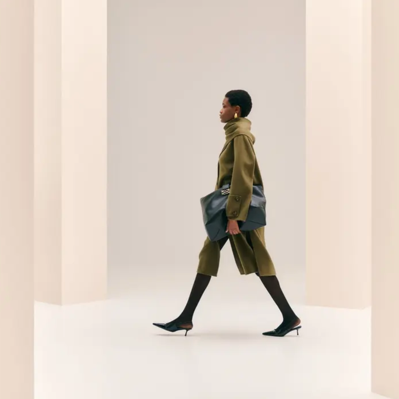 Elelia Coat Olive