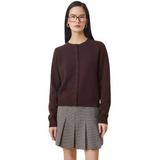 Geski Knit Cafe