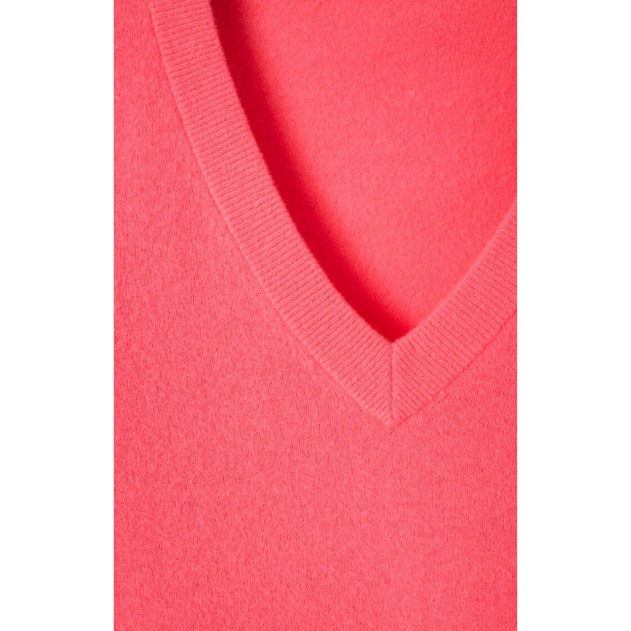 Raxon V-Neck Hortensia