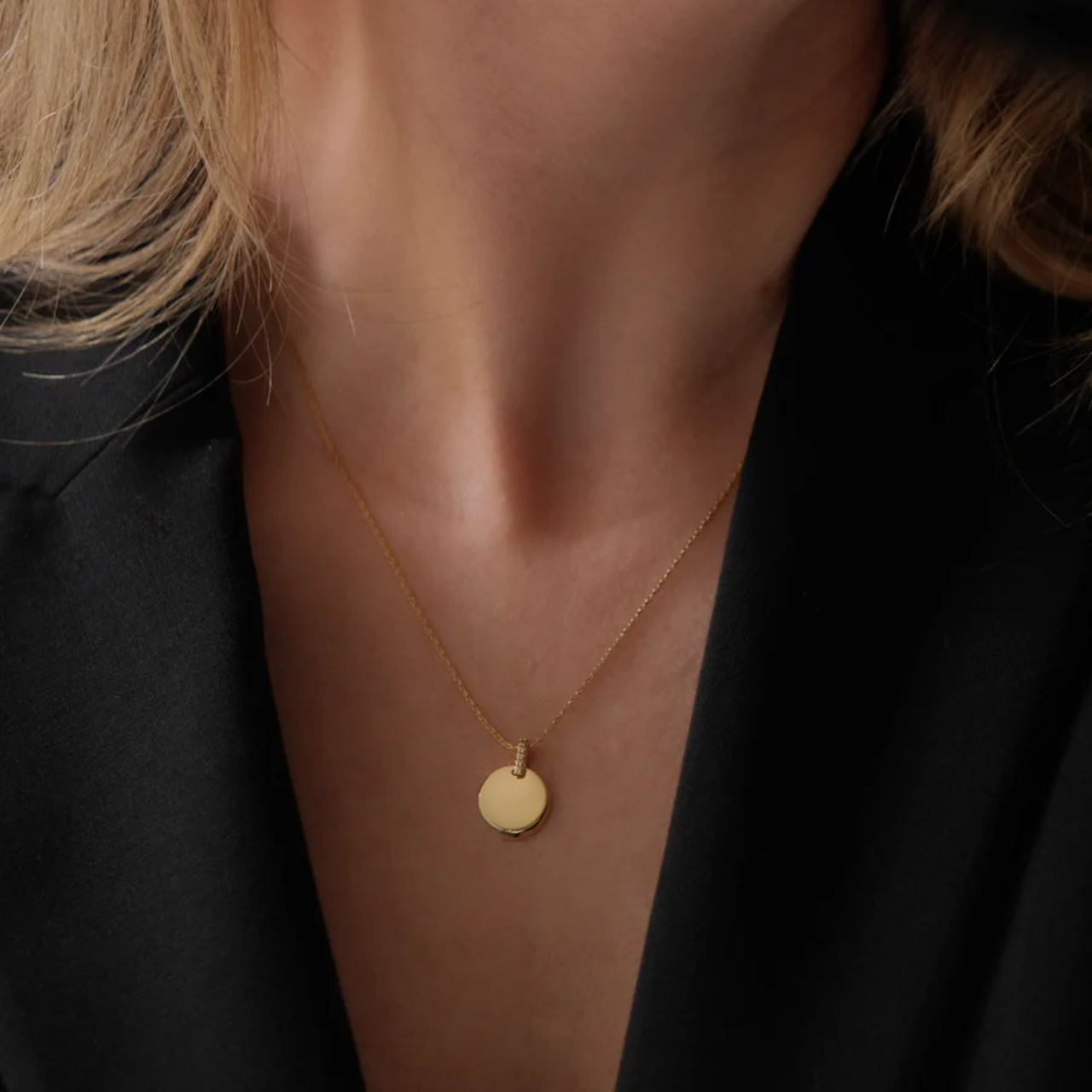 Calla Necklace Gold